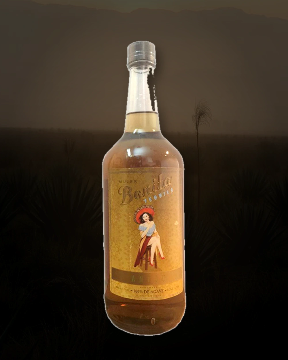 Mujer Bonita Añejo bottle