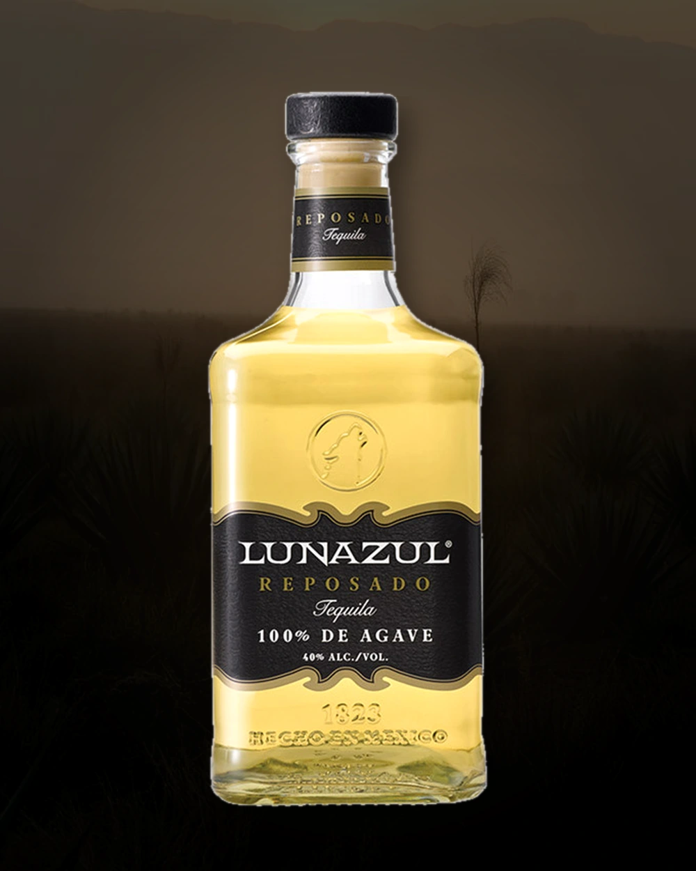 Lunazul Reposado bottle