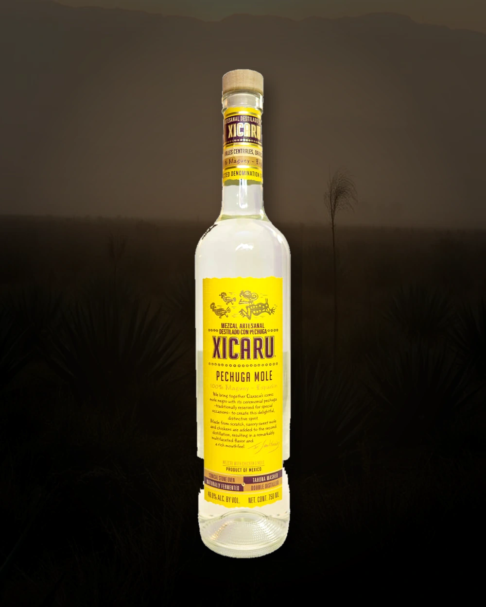 Xicaru Pechuga Mole bottle