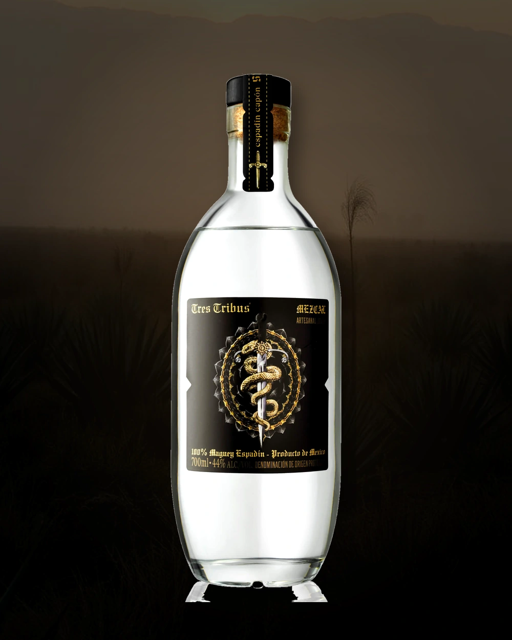 Tres Tribus Espadin Capón bottle