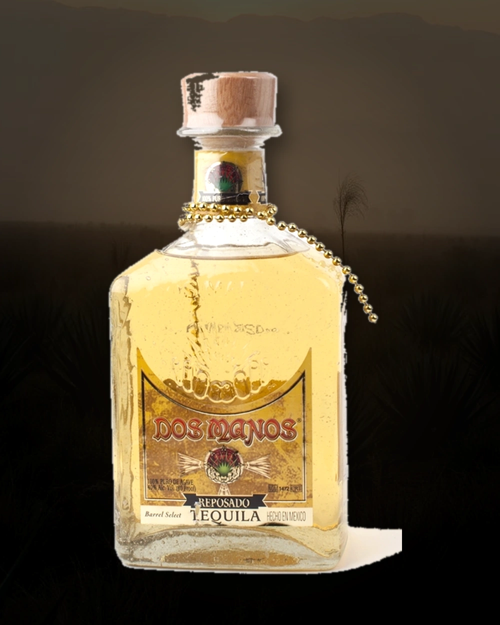 Dos Manos Reposado Tequila bottle