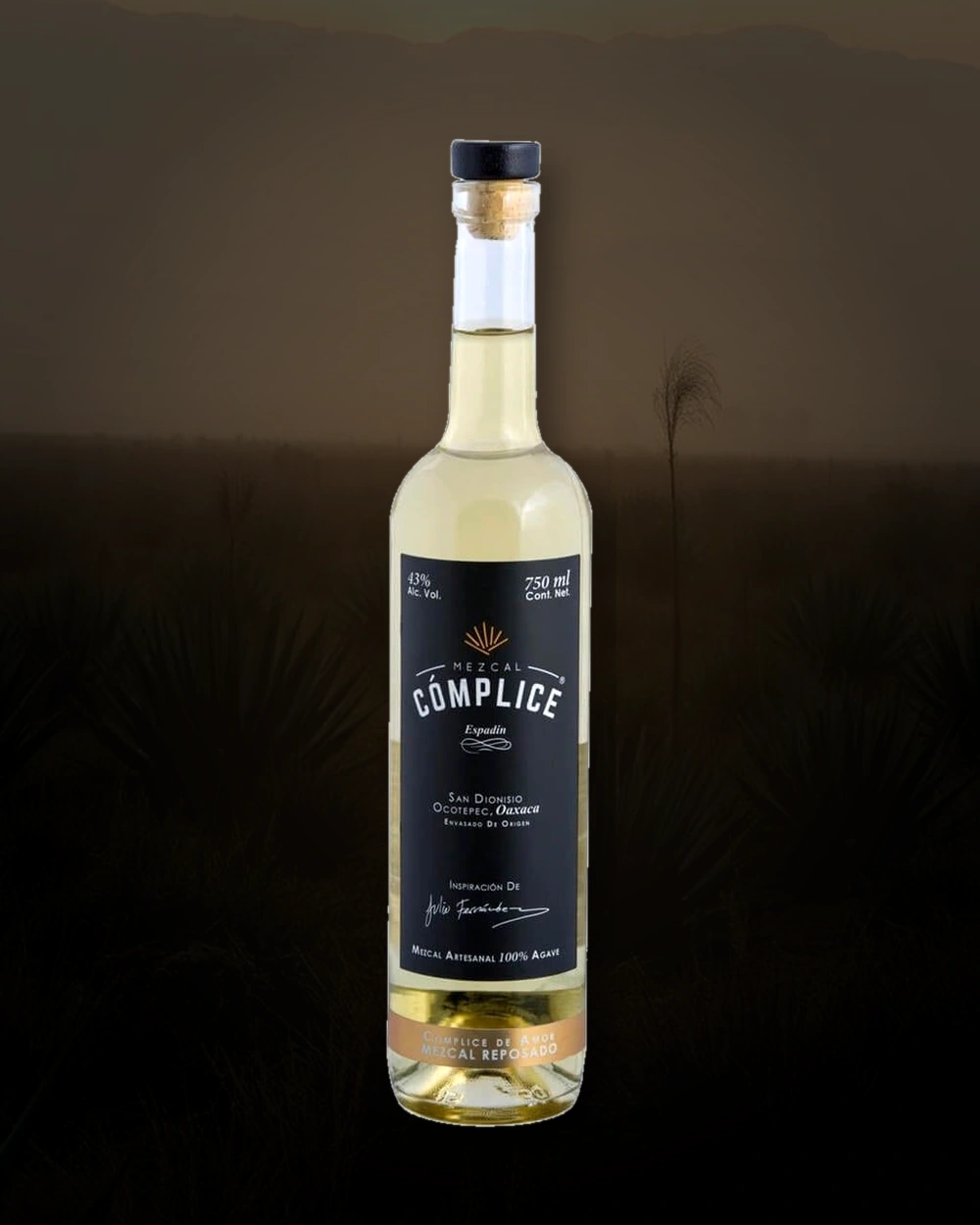 Cómplice Reposado bottle