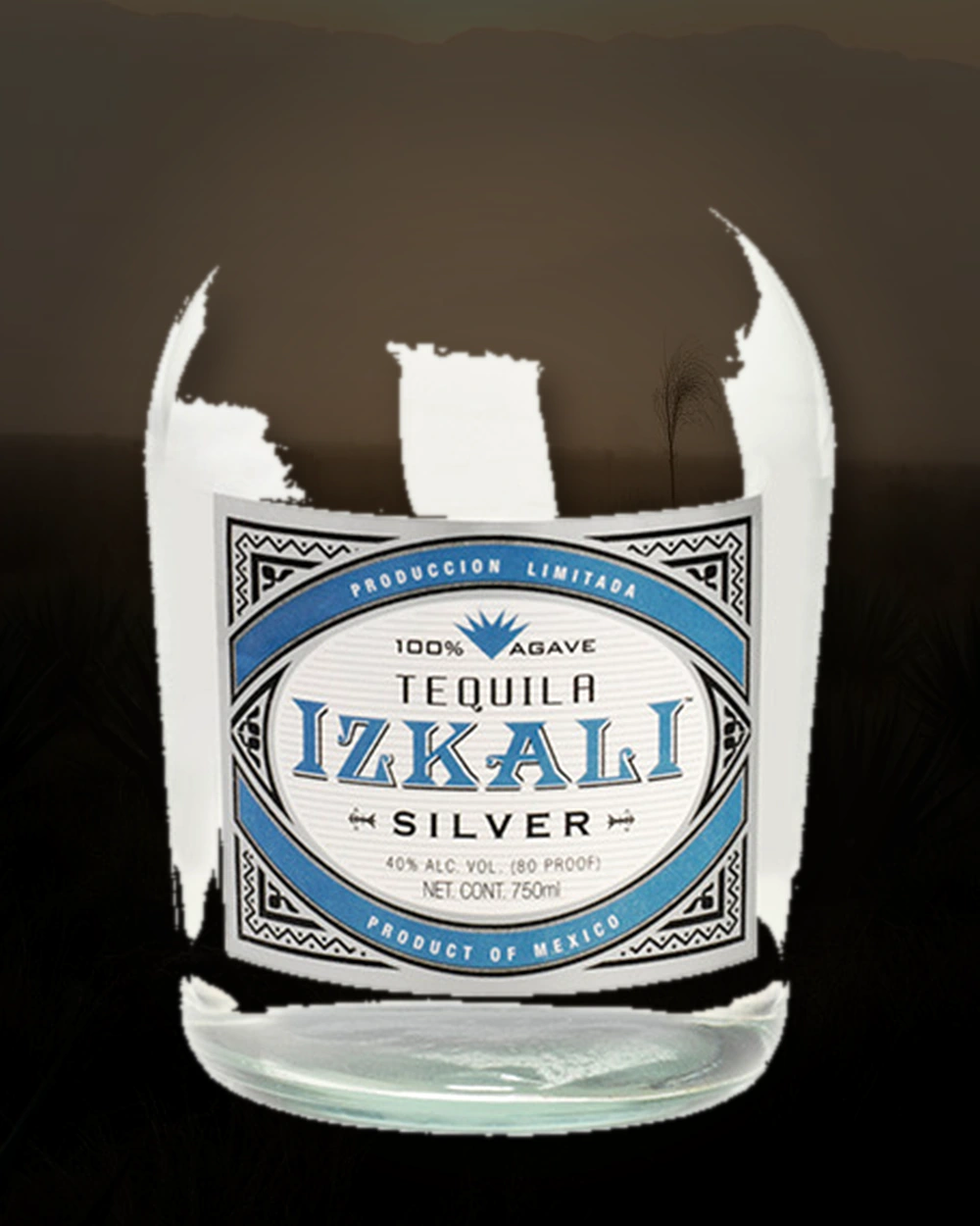 Izkali Tequila Silver bottle