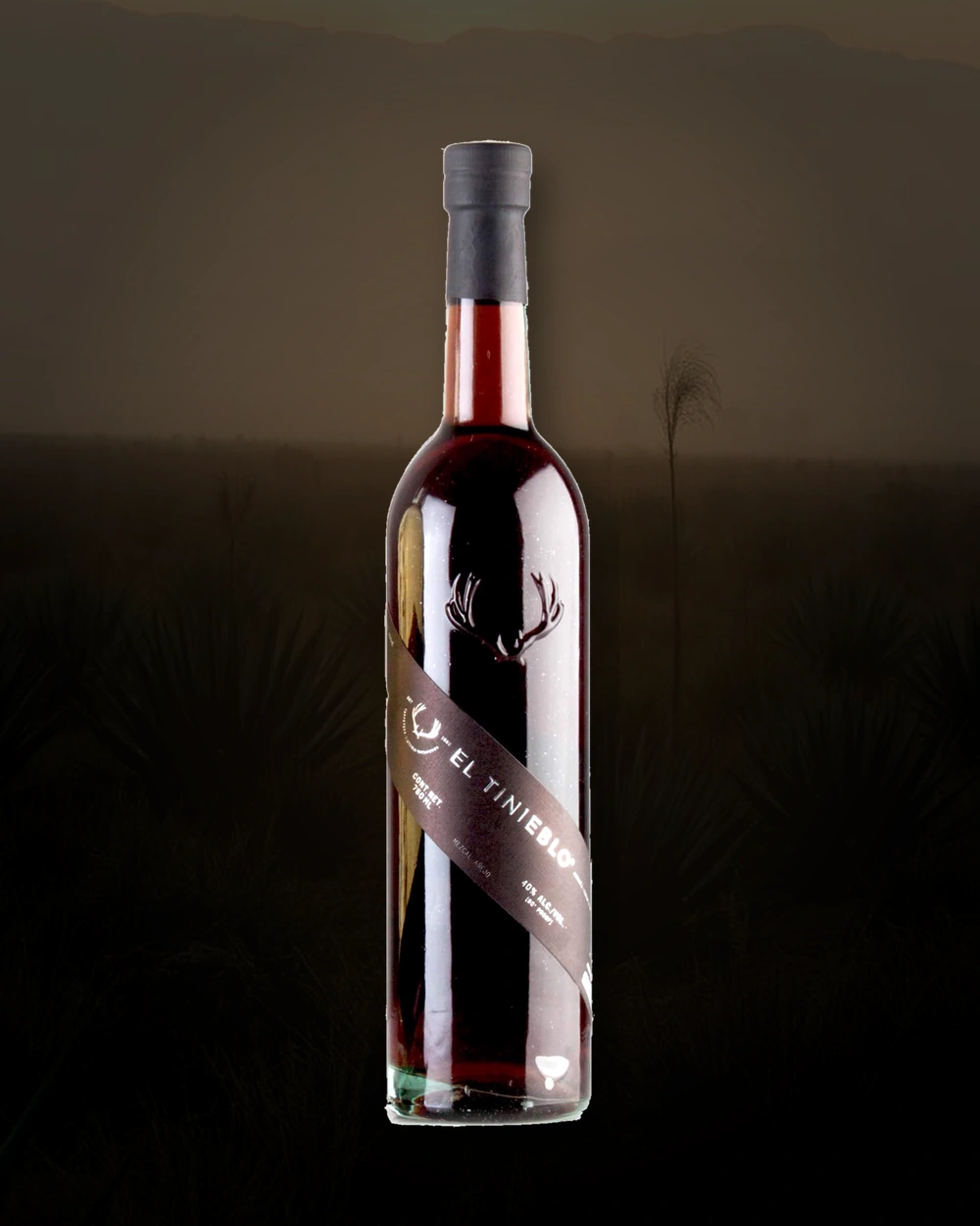 El Tinieblo Añejo bottle