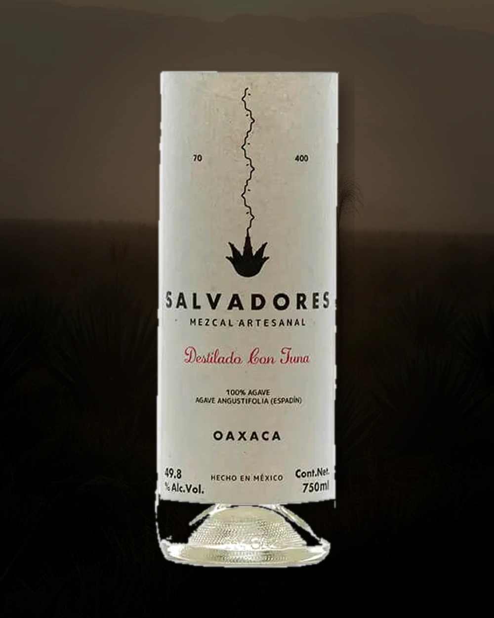 Salvadores Destilado con Tuna bottle