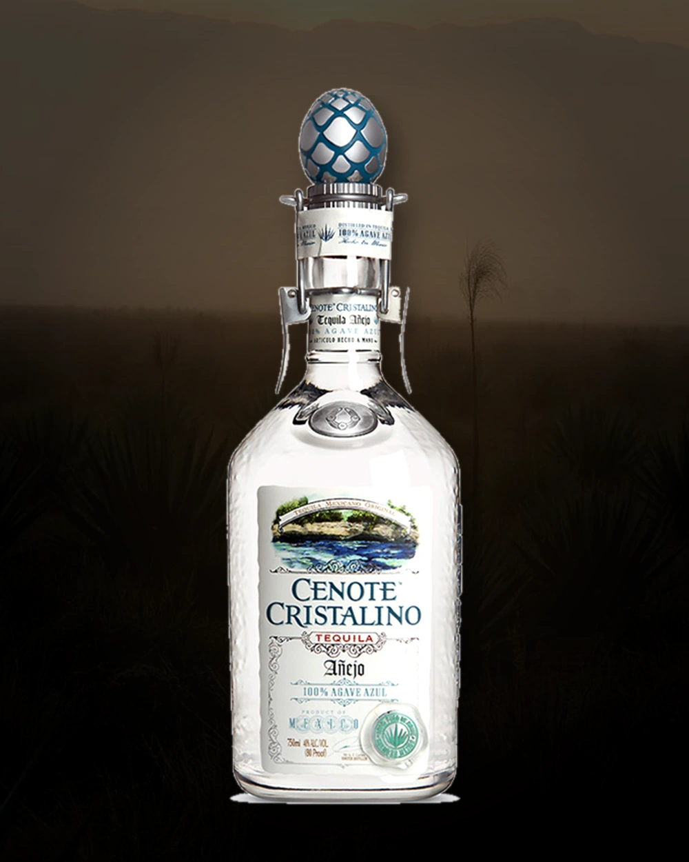 Cenote Cristalino Añejo bottle