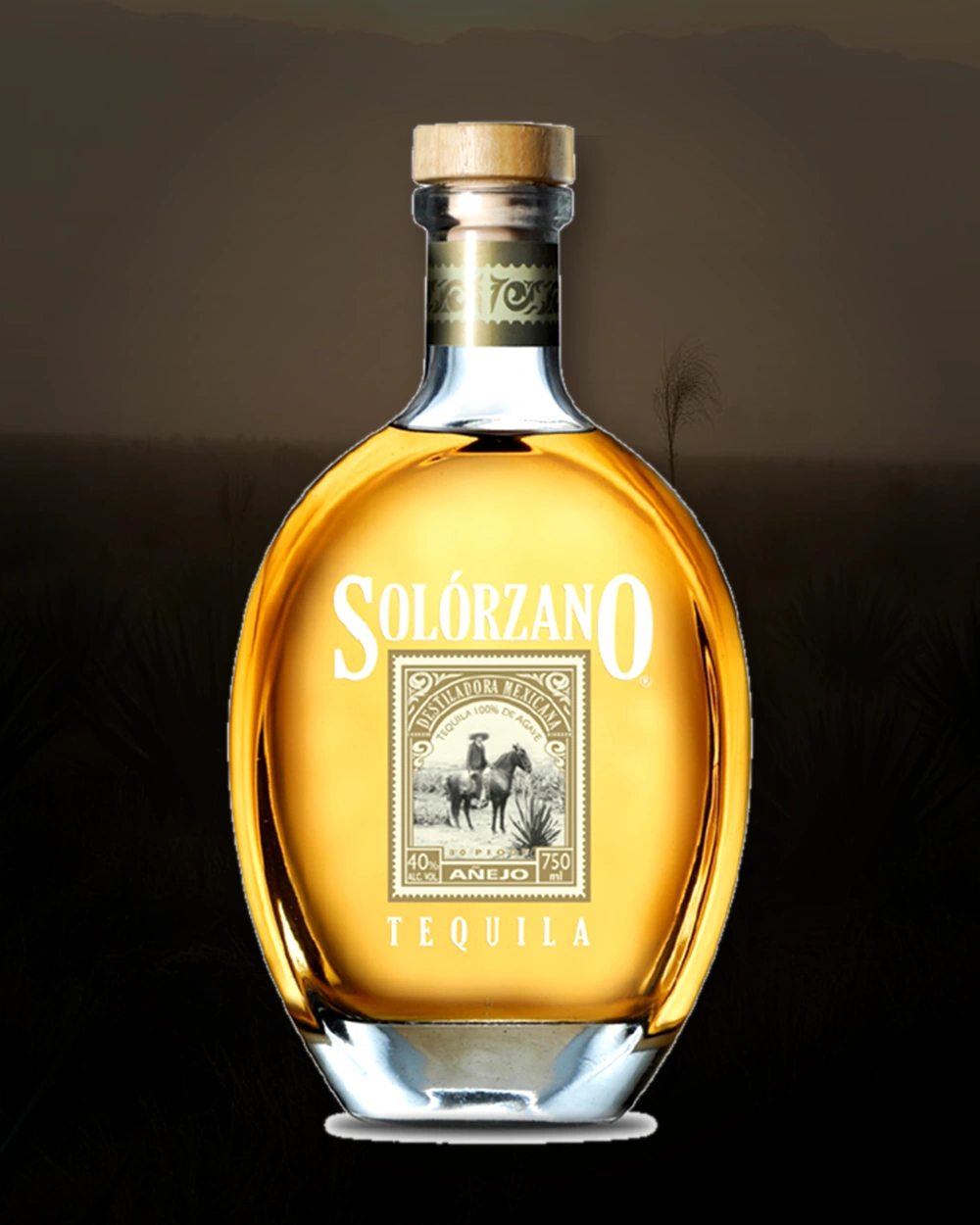 Solorzano Añejo bottle