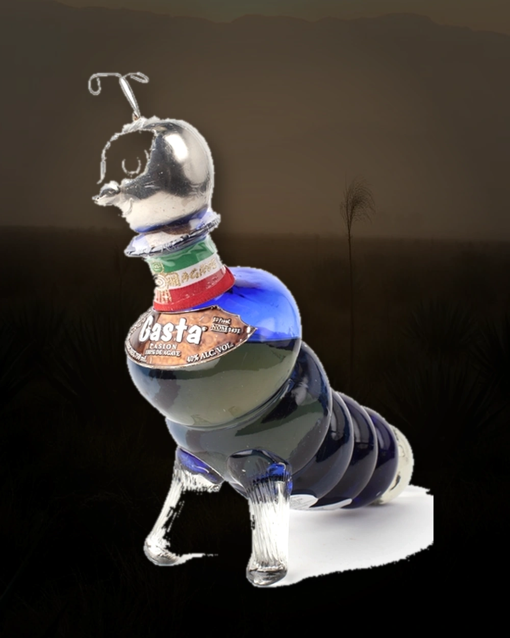 Casta Pasión Worm Bottle Añejo bottle