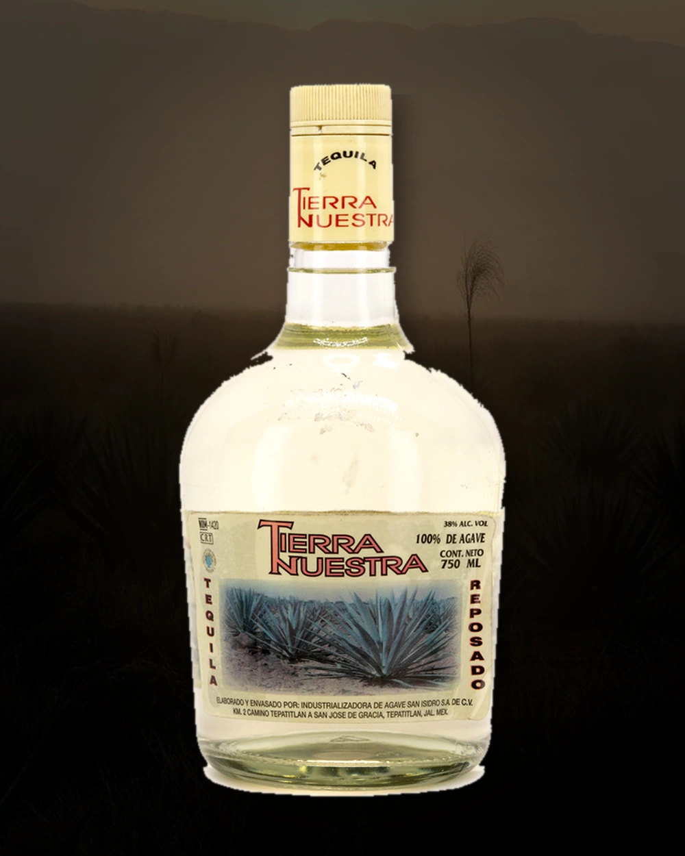 Tierra Nuestra Tequila Reposado bottle
