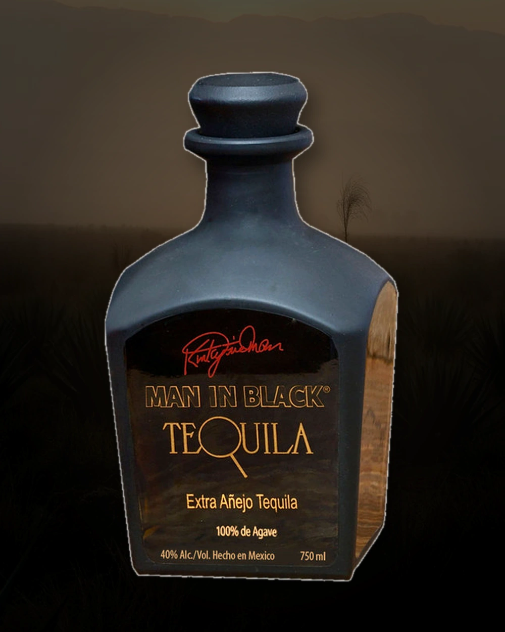 Man in Black Extra Añejo bottle