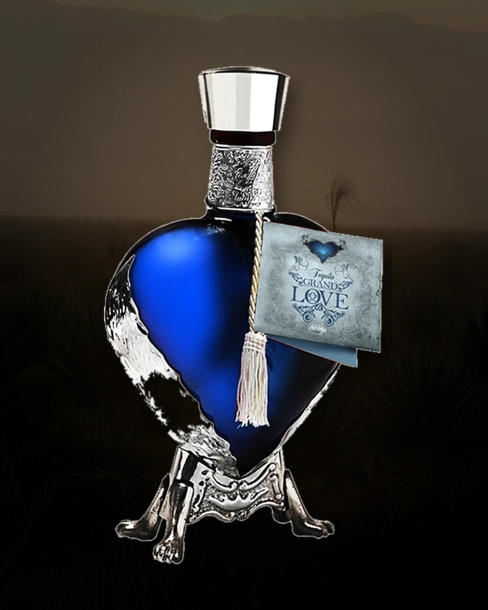 Grand Love "Opalo Blanco" Añejo bottle