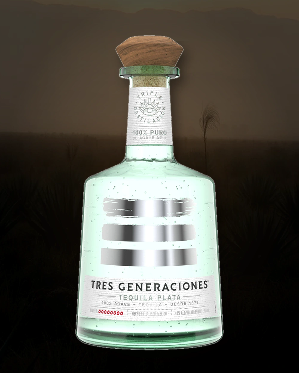 Tres Generaciones Plata bottle