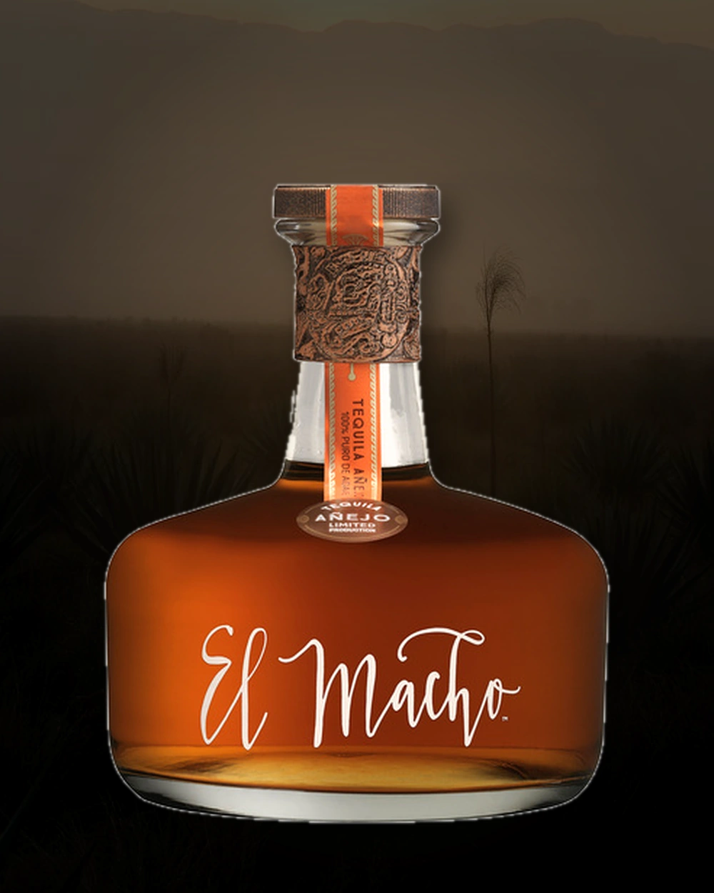 El Macho Añejo bottle