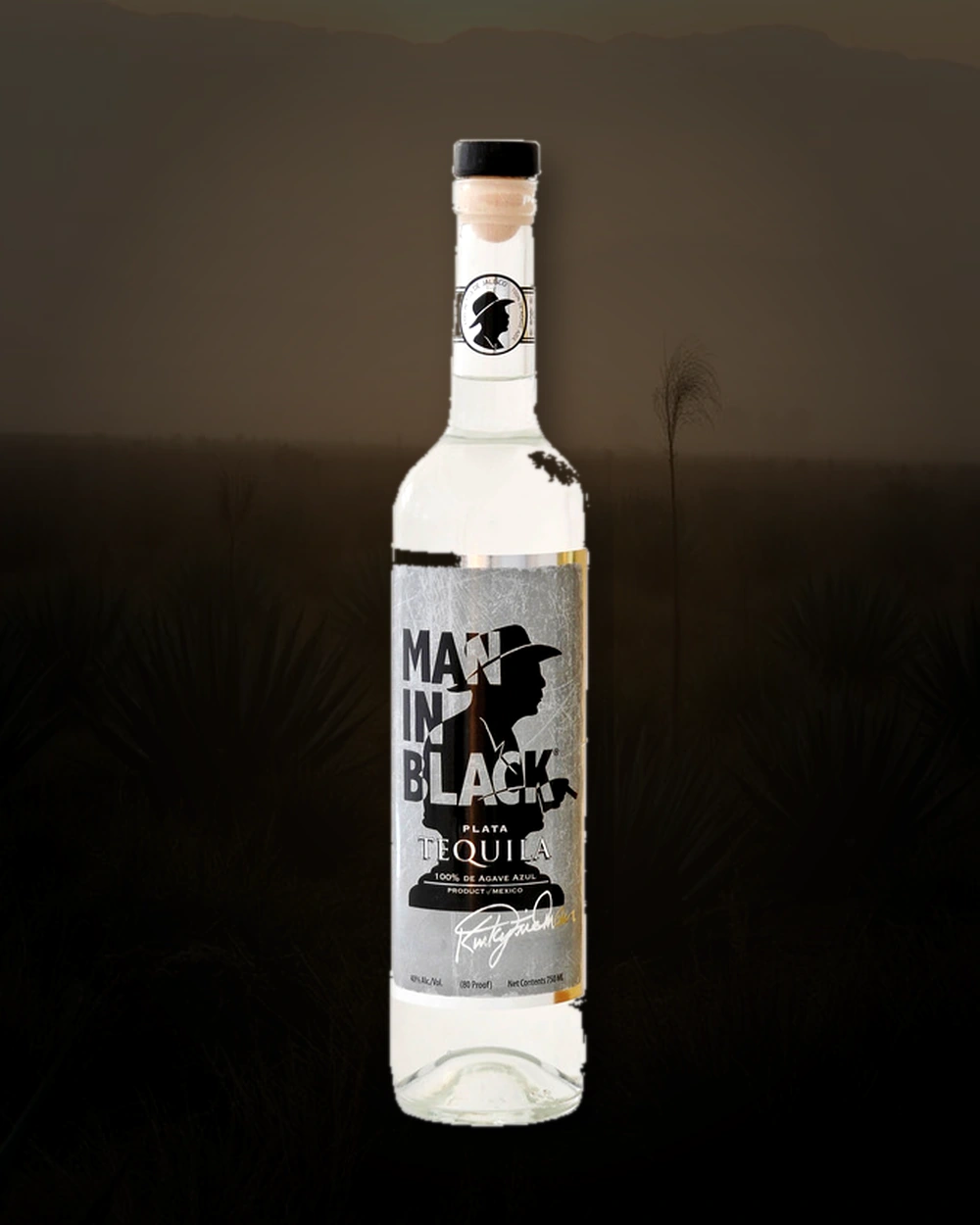 Man in Black Plata bottle