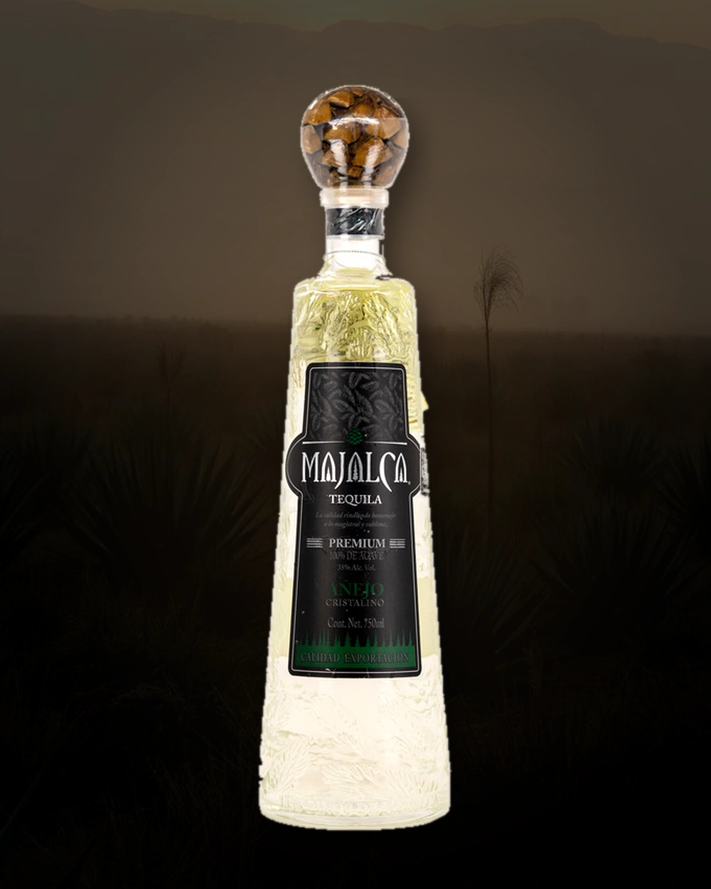 Majalca Tequila Añejo Cristalino bottle