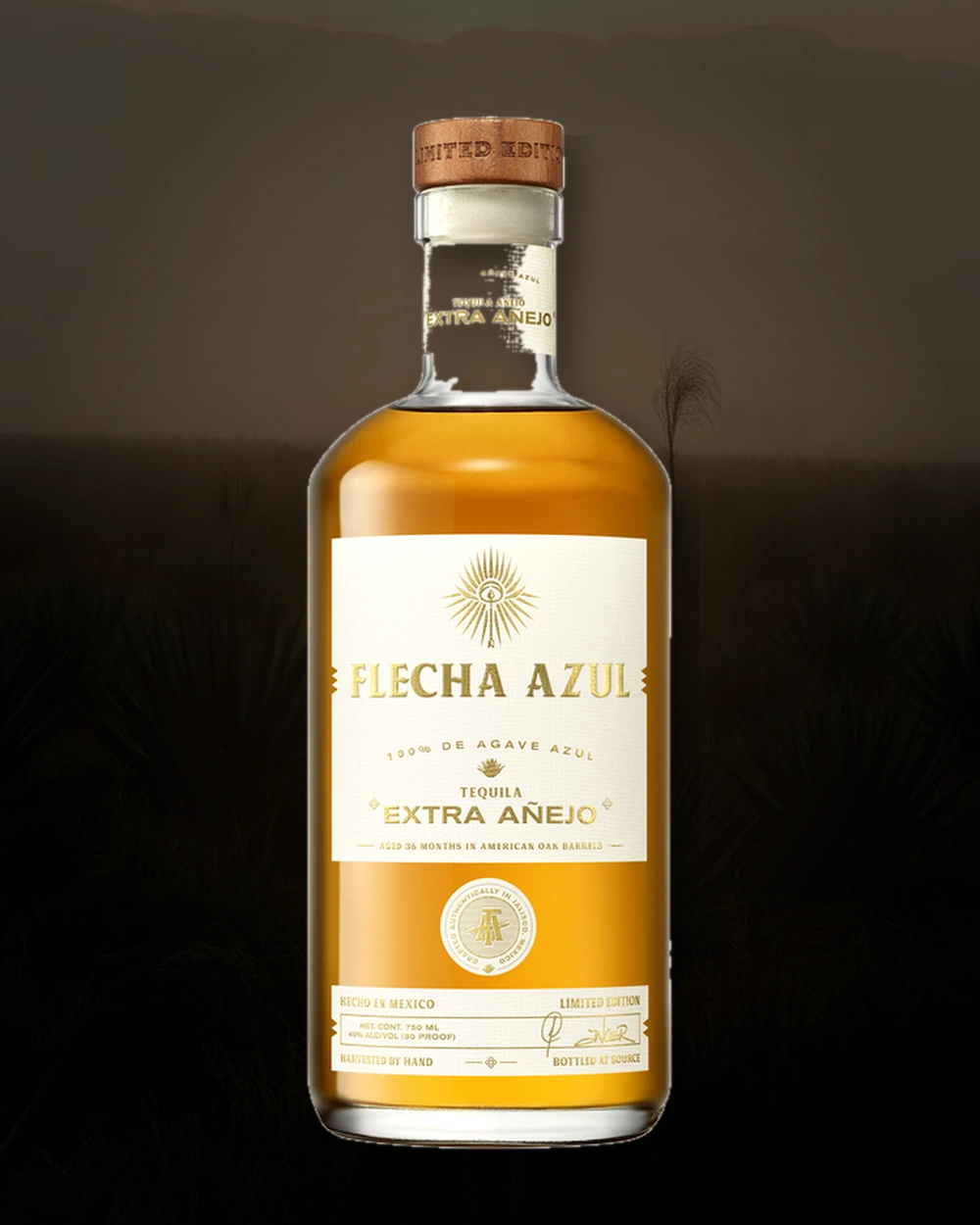 Flecha Azul Tequila Extra Añejo bottle