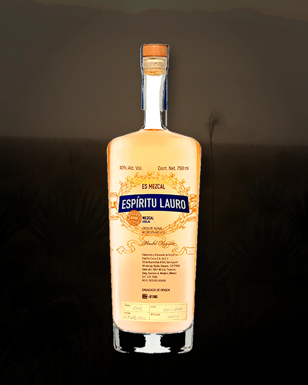 Espíritu Lauro Anejo bottle