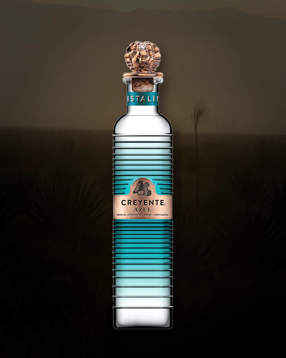 Creyente Azul Cristalino Añejo Ensamble bottle