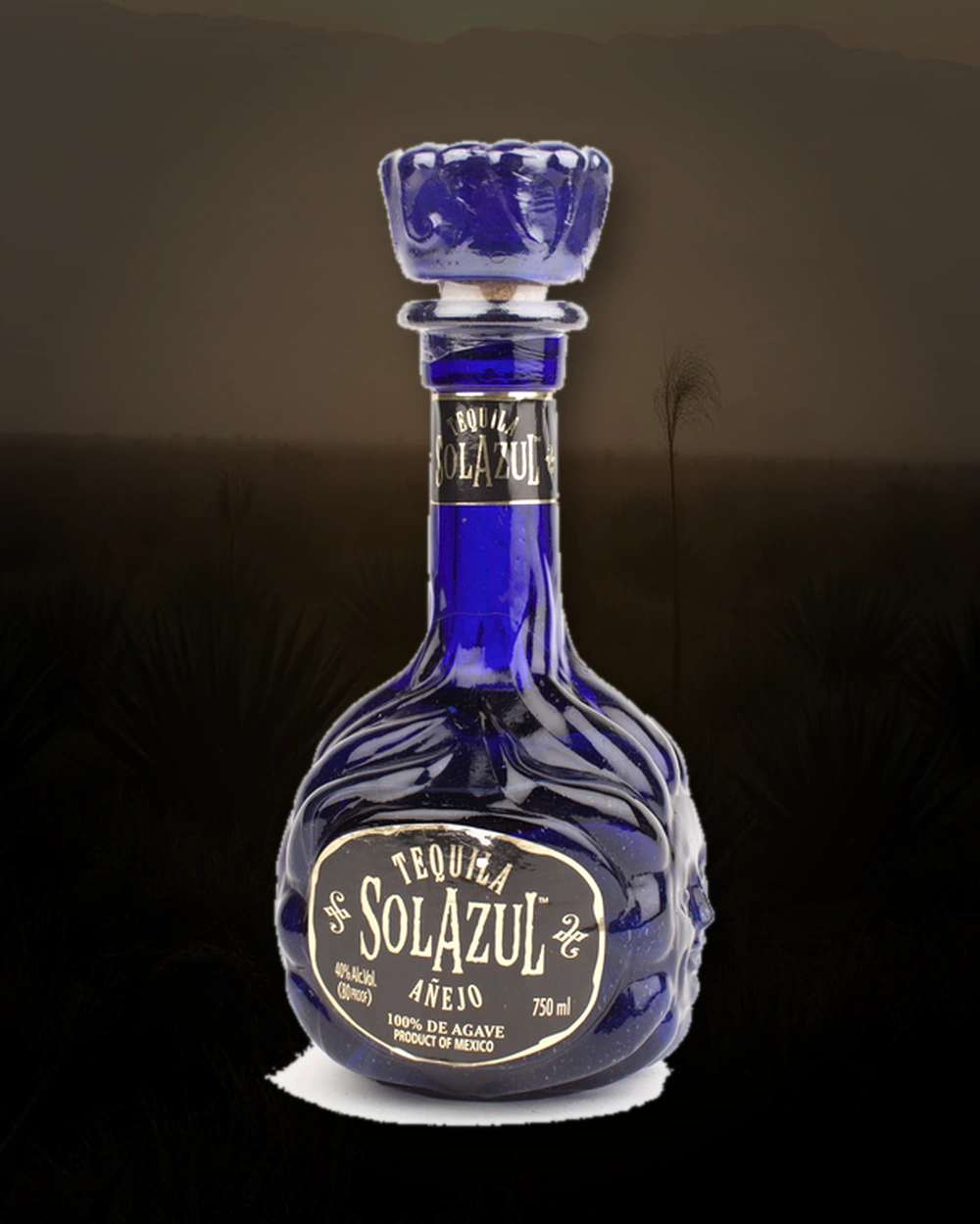 Sol Azul Añejo bottle