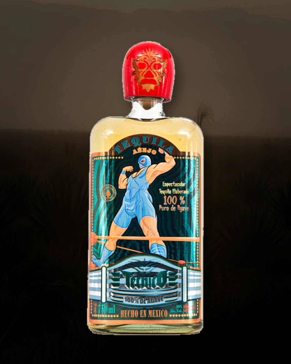 Tecnico Añejo bottle