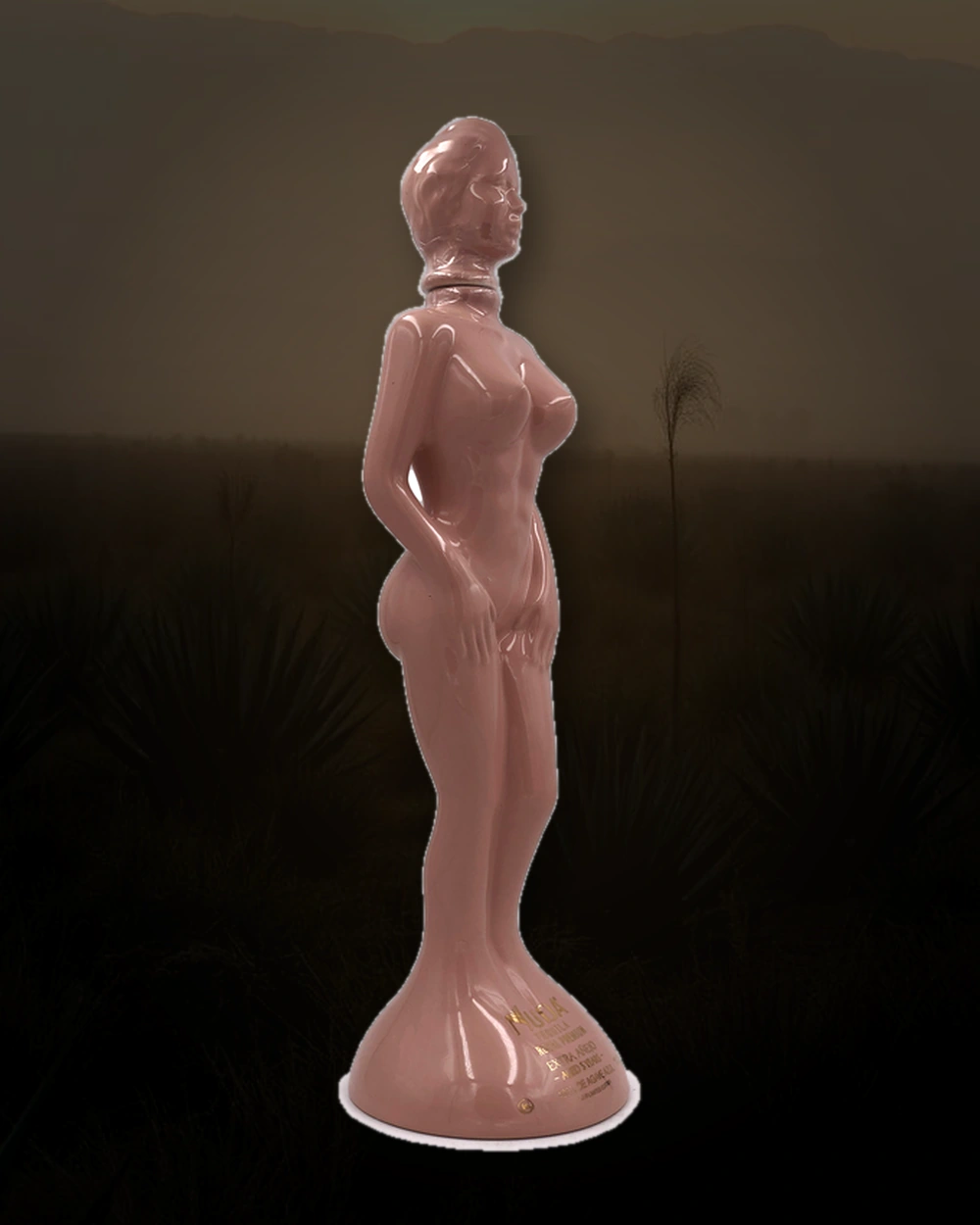 Nuda Royal Premium Extra Añejo (Pink Edition) bottle