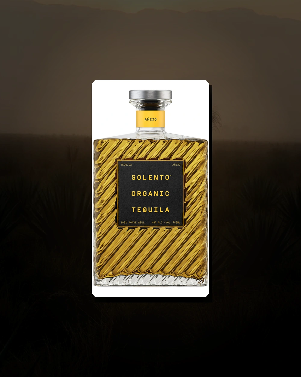 Solento Organic Tequila Añejo bottle