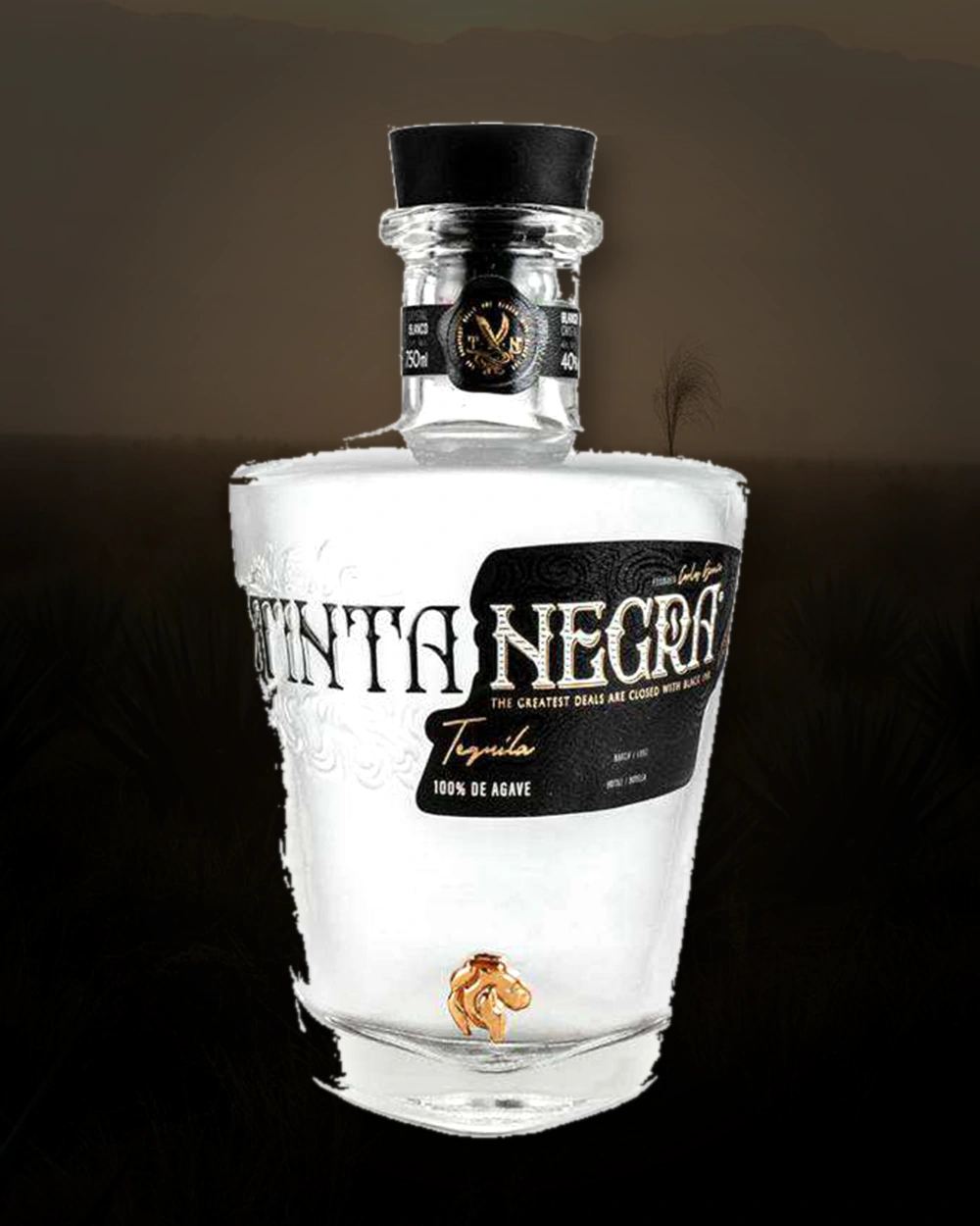 Tinta Negra Crystal Blanco bottle