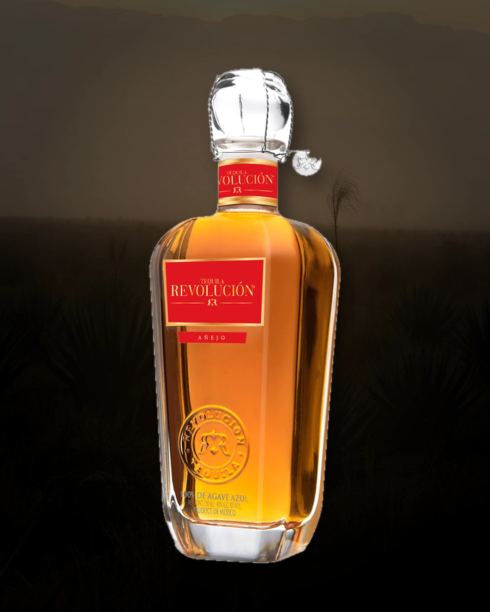 Revolucion Añejo bottle