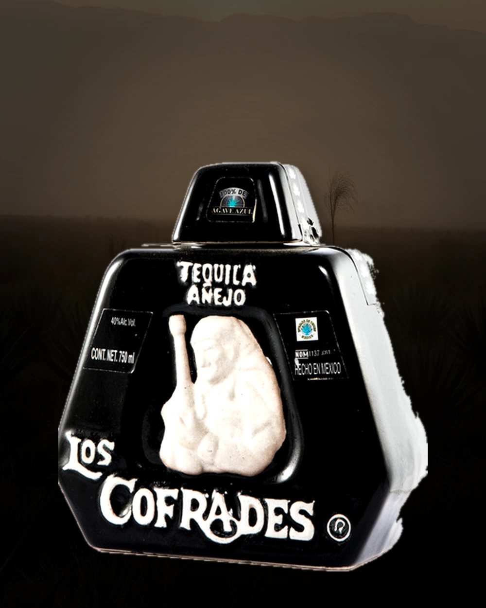 Los Cofrades Añejo bottle