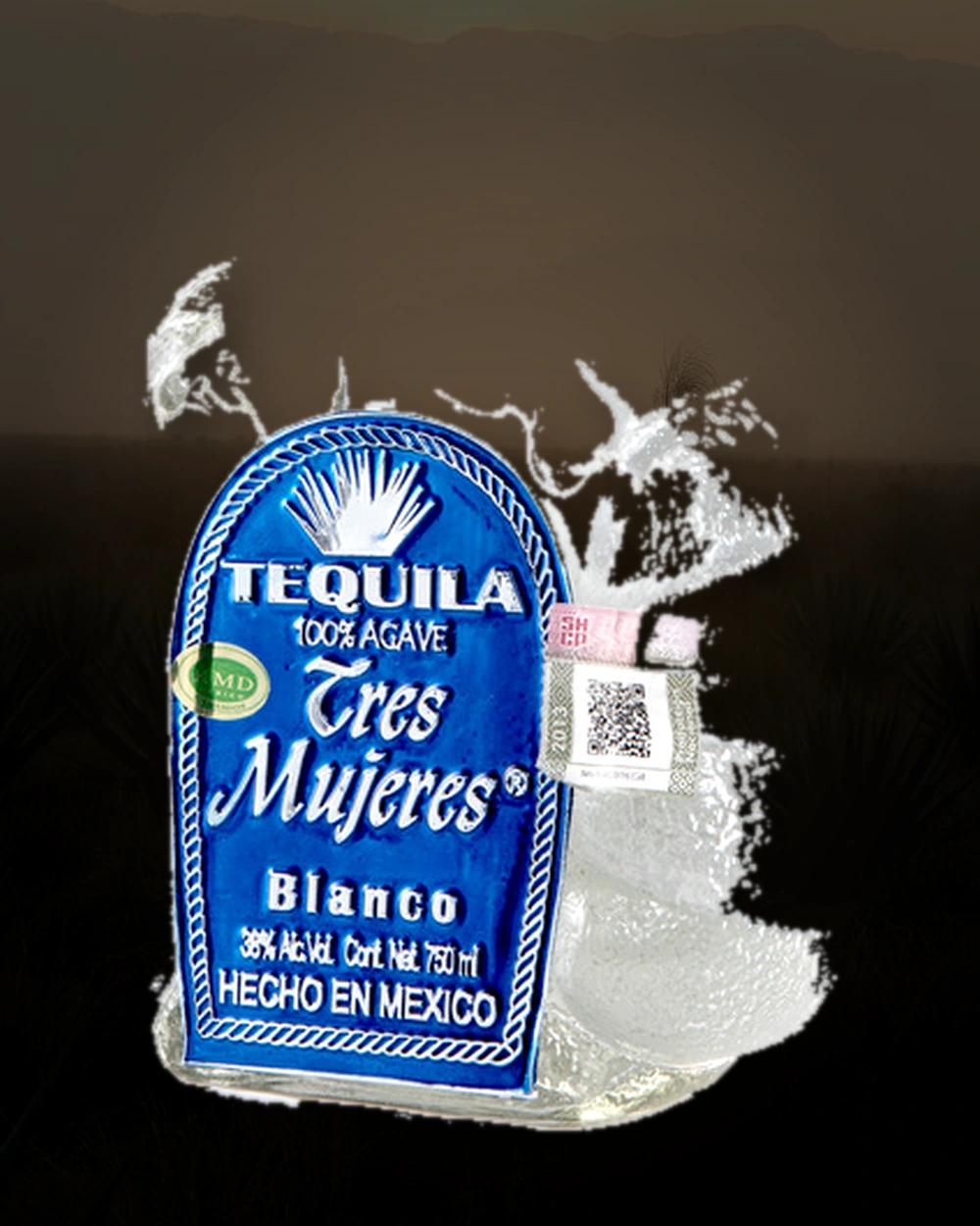 Tres Mujeres Blanco bottle