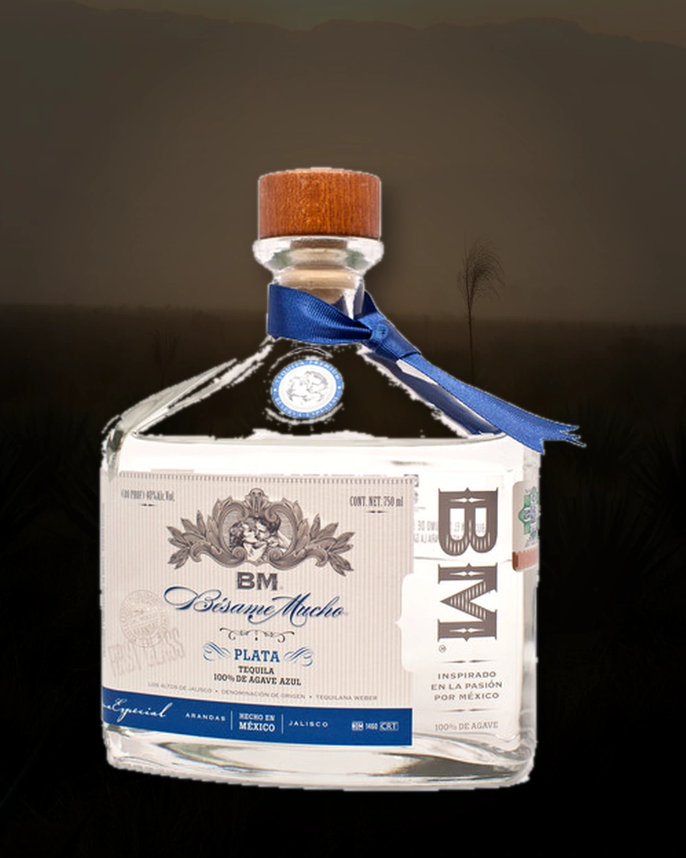 Besame Mucho Blanco bottle