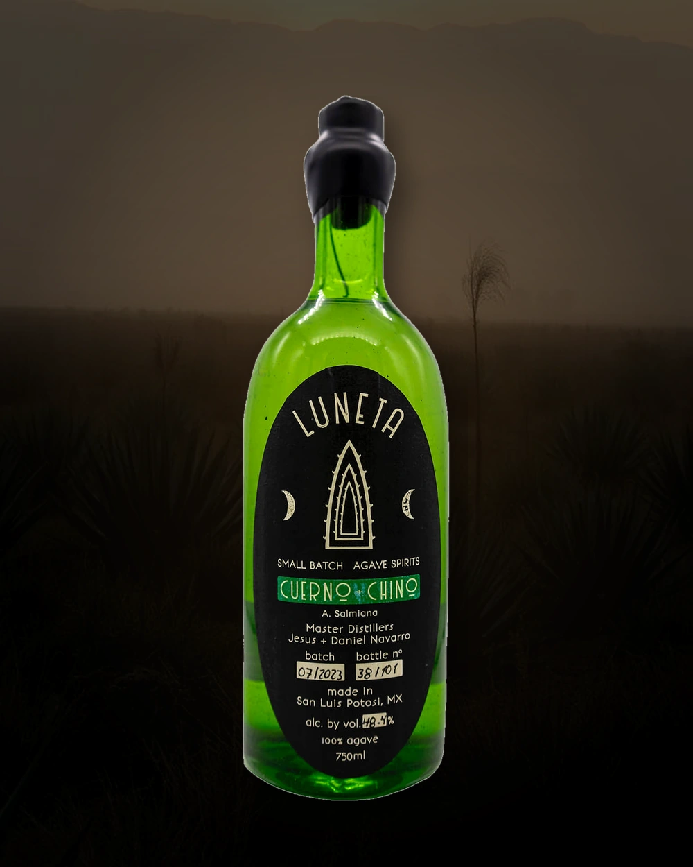 Luneta Cuerno + Chino – Navarro bottle