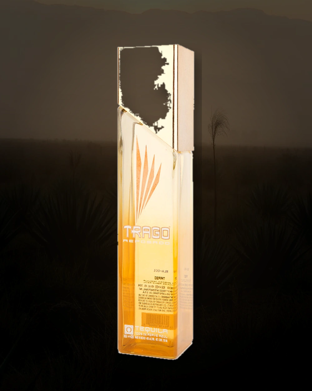 Trago Tequila Reposado bottle