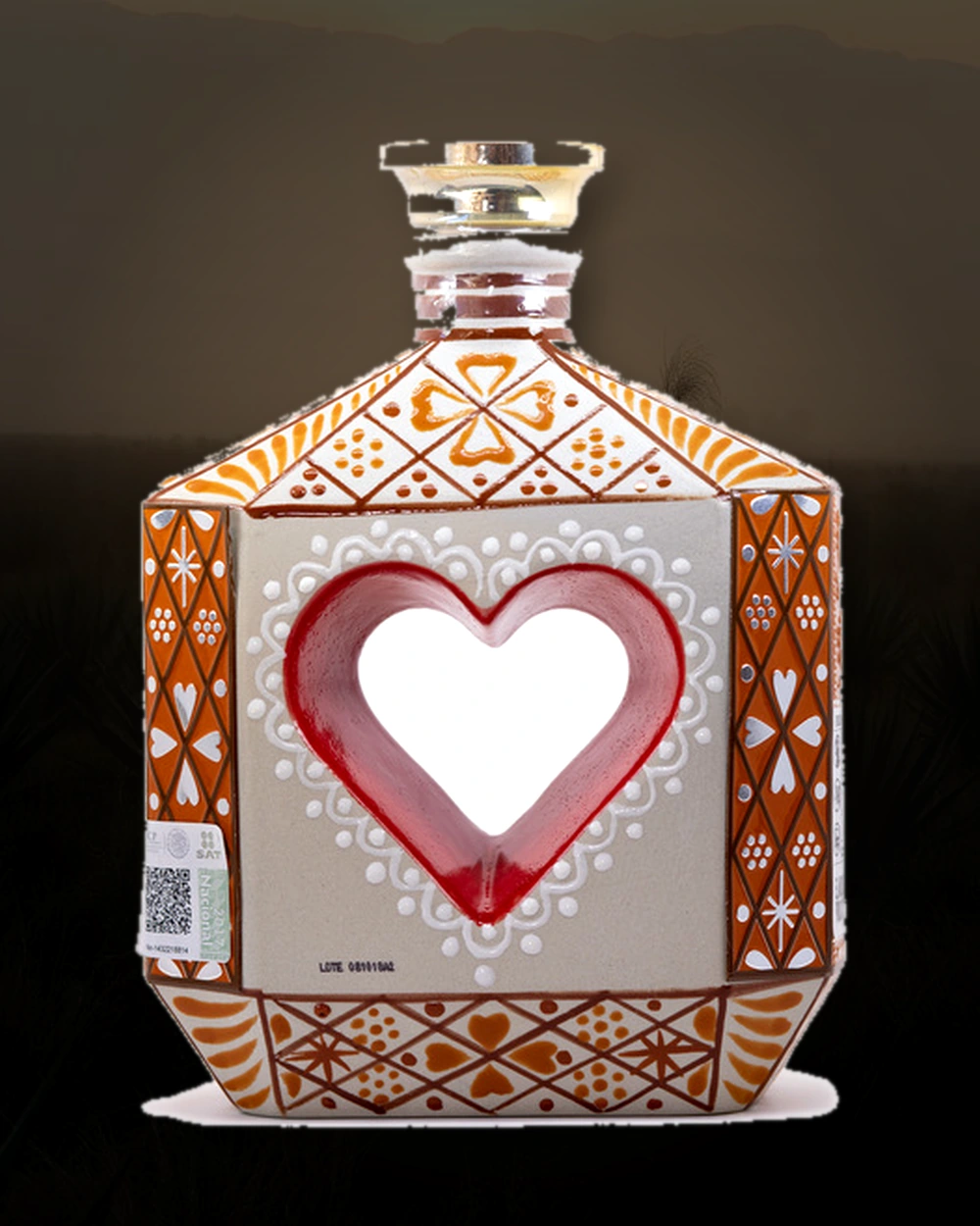 Riqueza Cultural Añejo (Heart Bottle) bottle