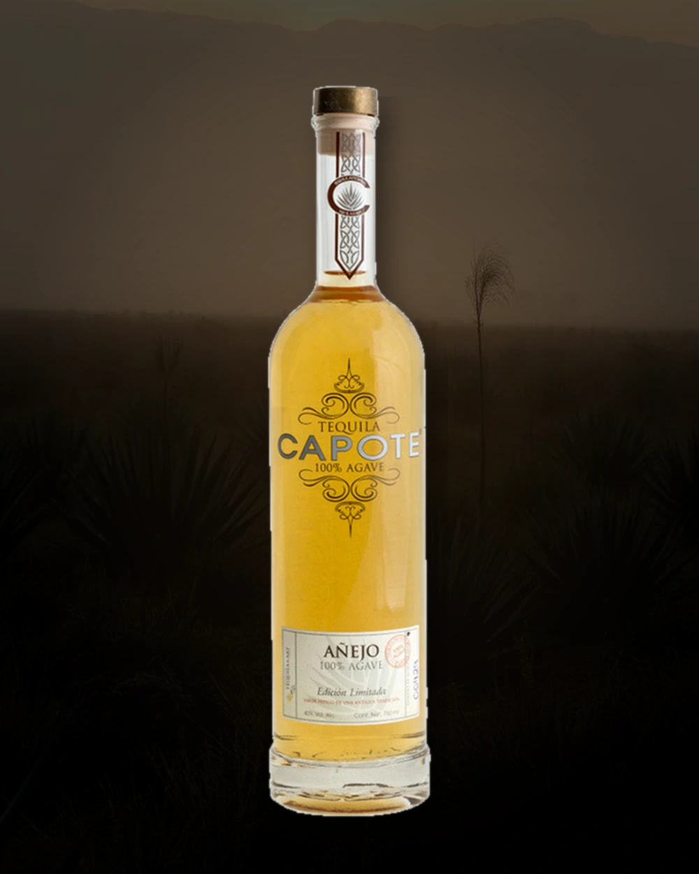 Capote Añejo bottle