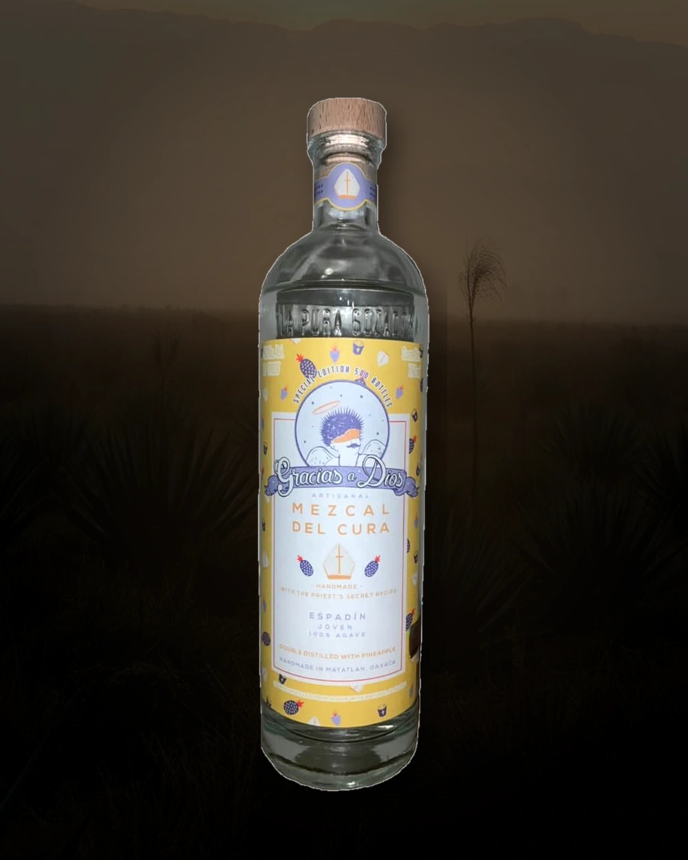 Gracias a Dios del Cura (con Piña) bottle