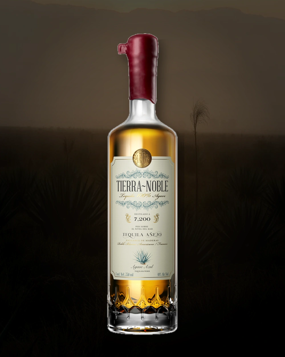 Tierra Noble Tequila Añejo bottle