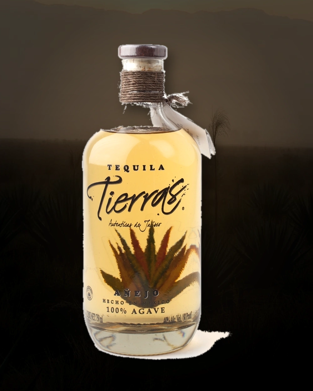 Tierras Añejo bottle