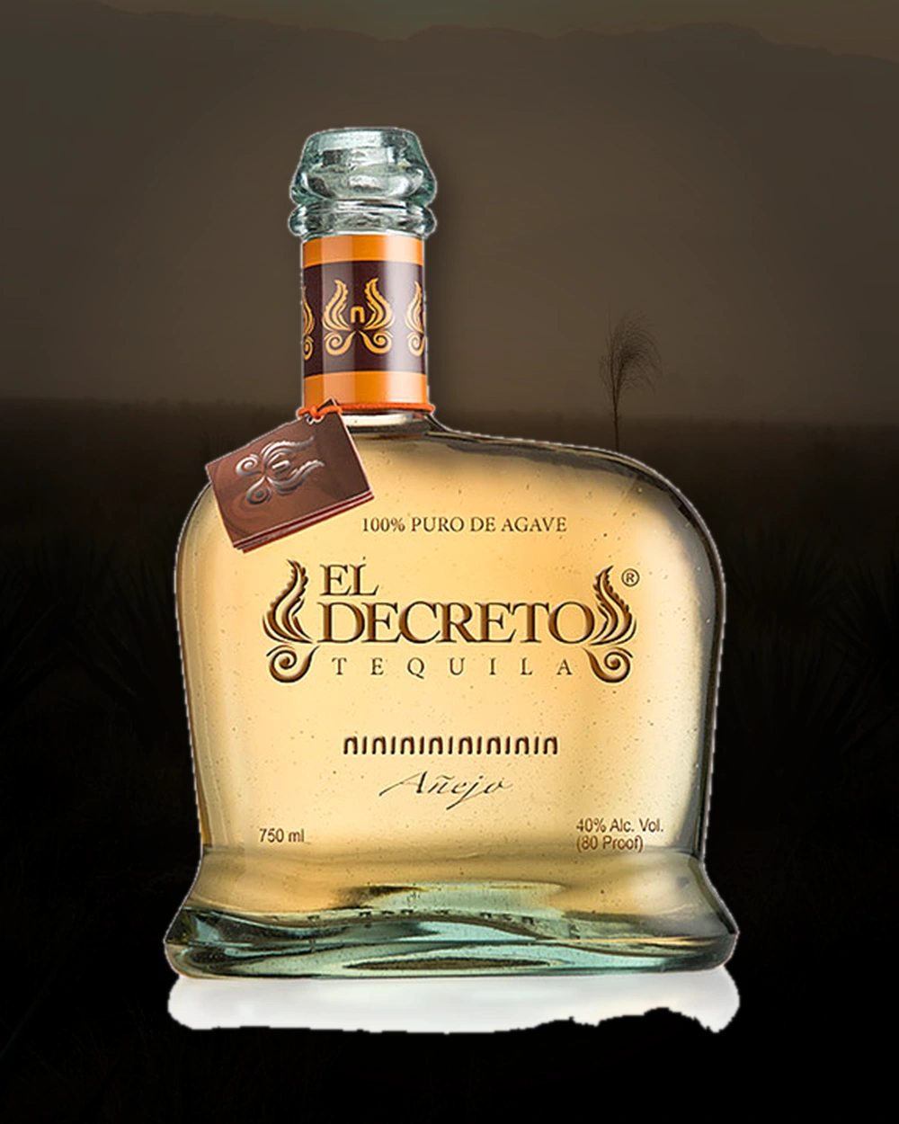 El Decreto Añejo bottle