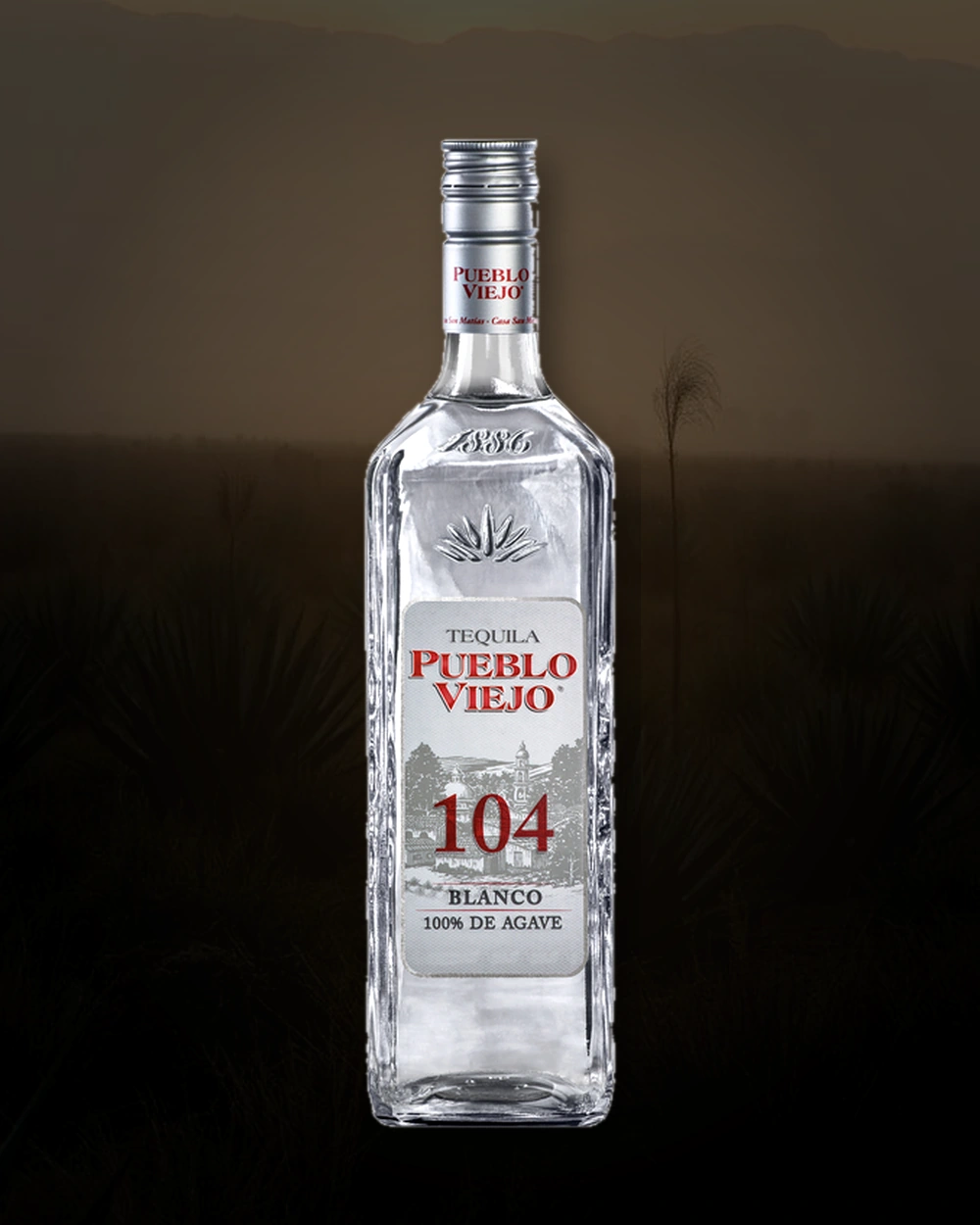 Pueblo Viejo Blanco 104 bottle