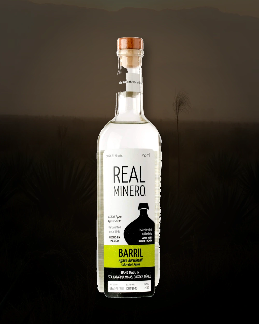 Real Minero Barril bottle