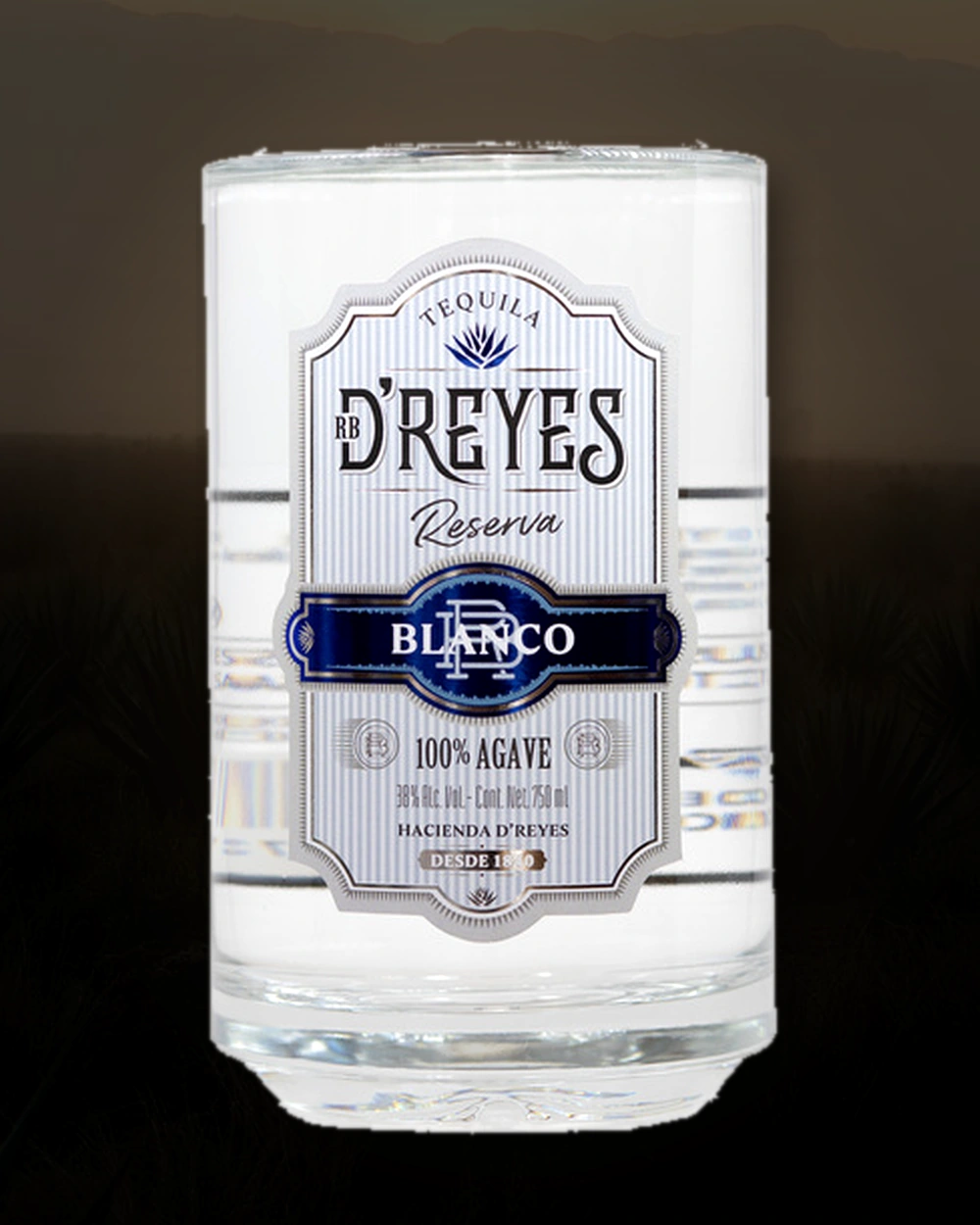 RB D'Reyes Reserva Blanco bottle