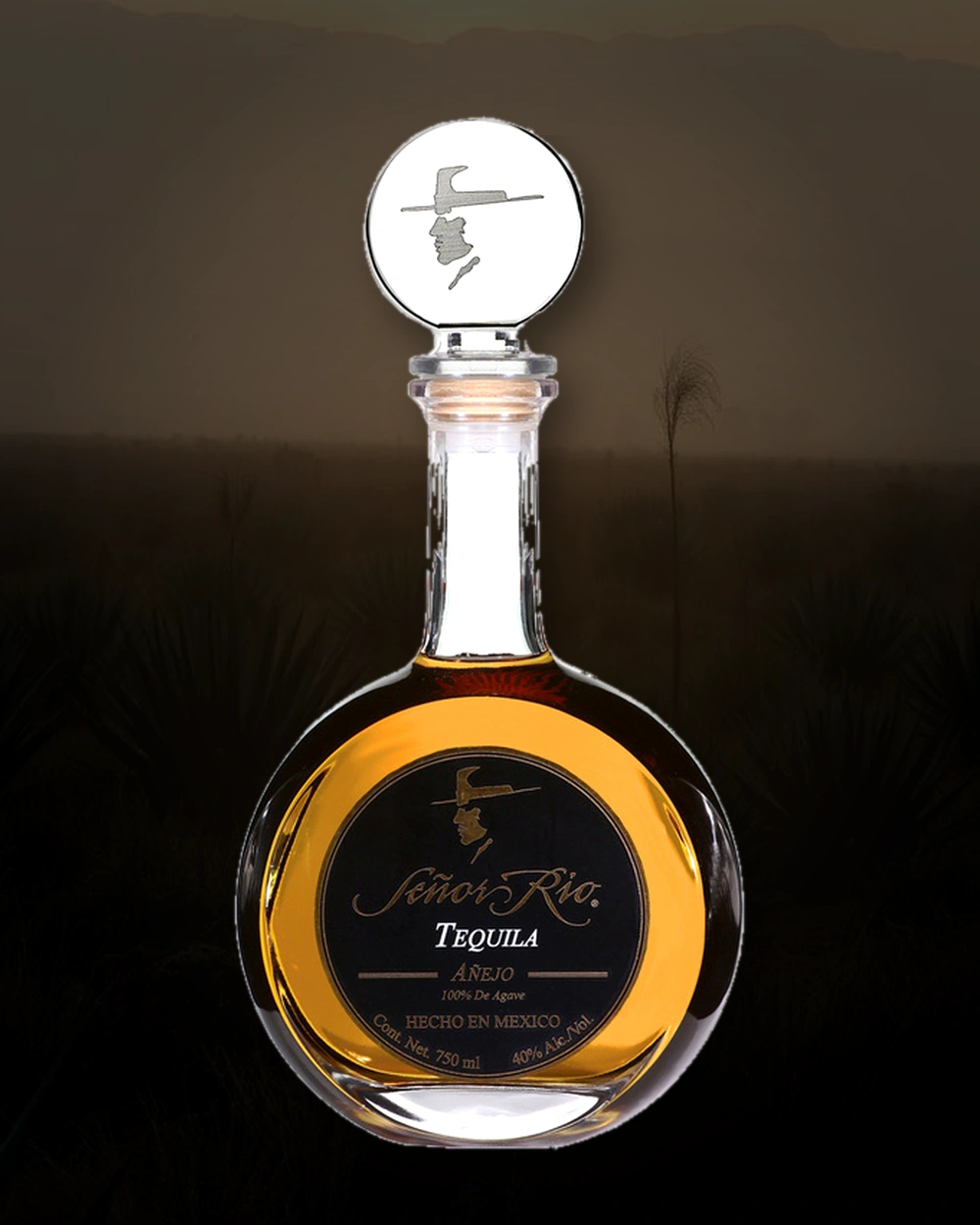 Señor Rio Añejo bottle