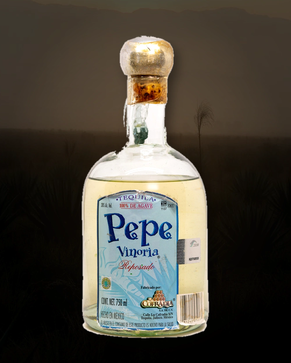 Pepe Vinoria Tequila Reposado bottle