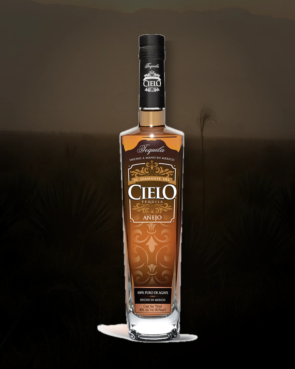 El Diamante del Cielo Añejo bottle