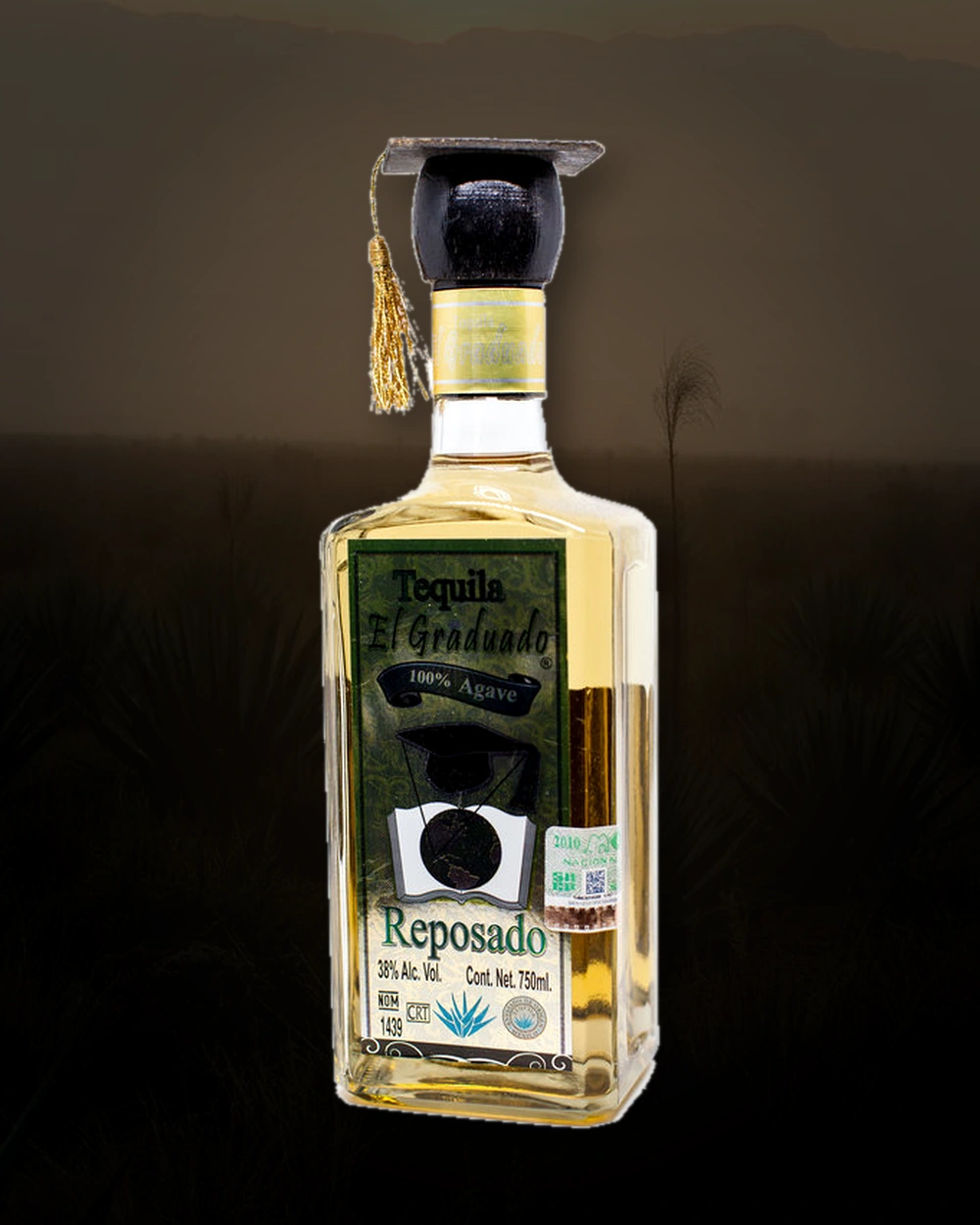 Tequila El Graduado Reposado bottle