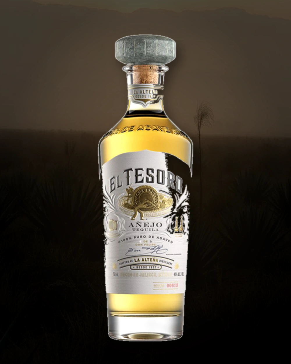 El Tesoro Tequila Añejo bottle