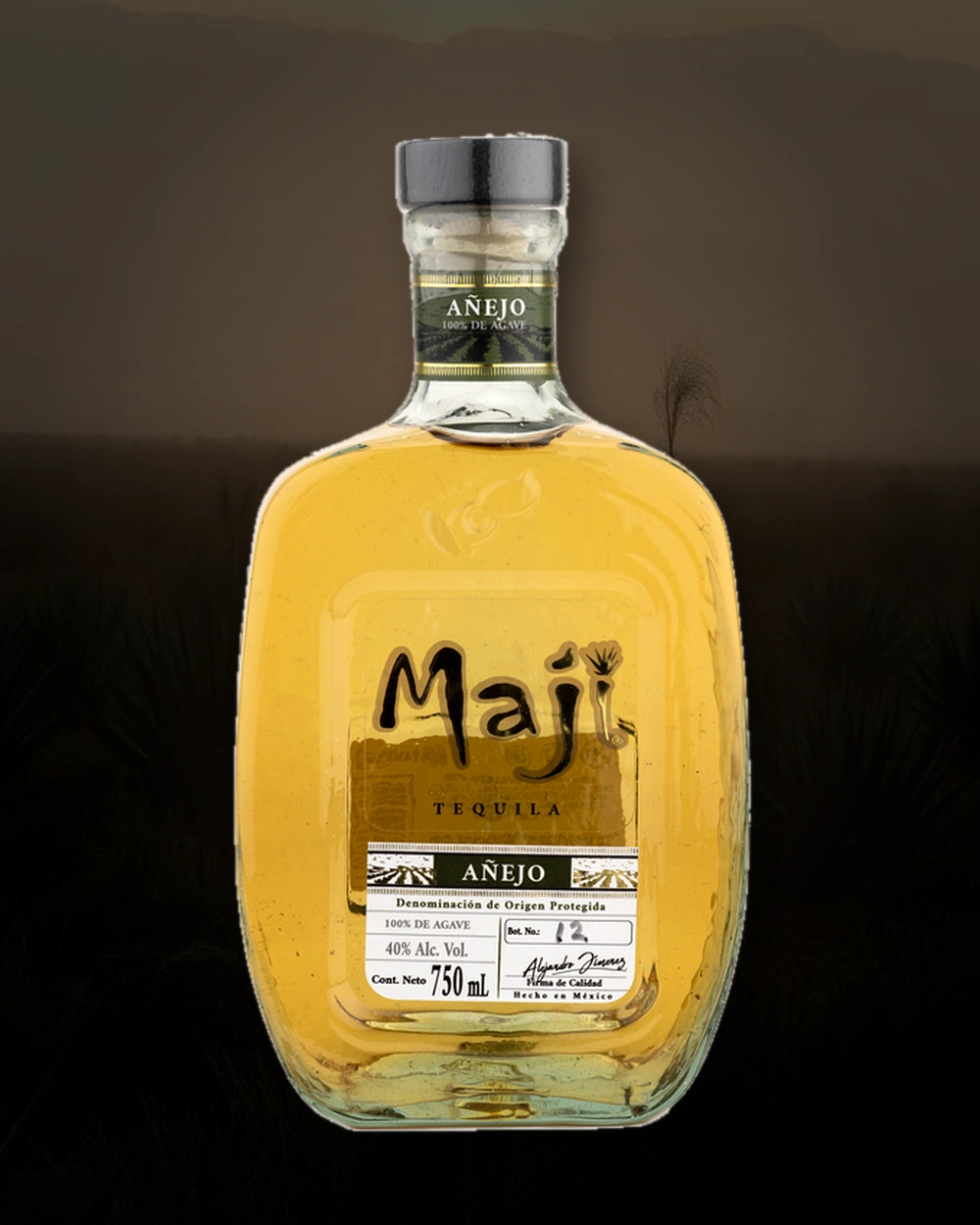 Tequila Maji Añejo bottle