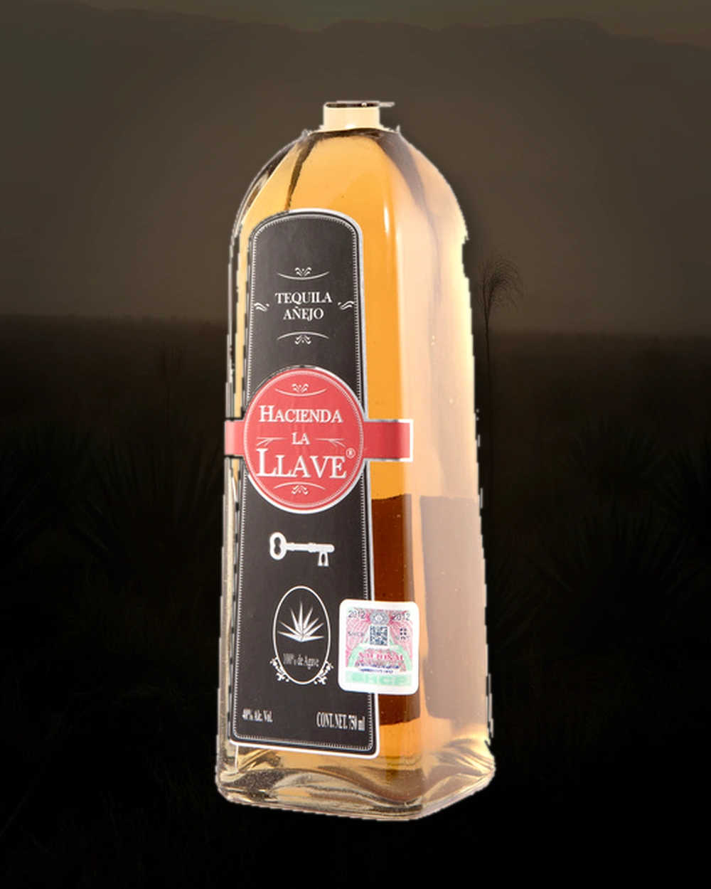 Hacienda la Llave Añejo bottle