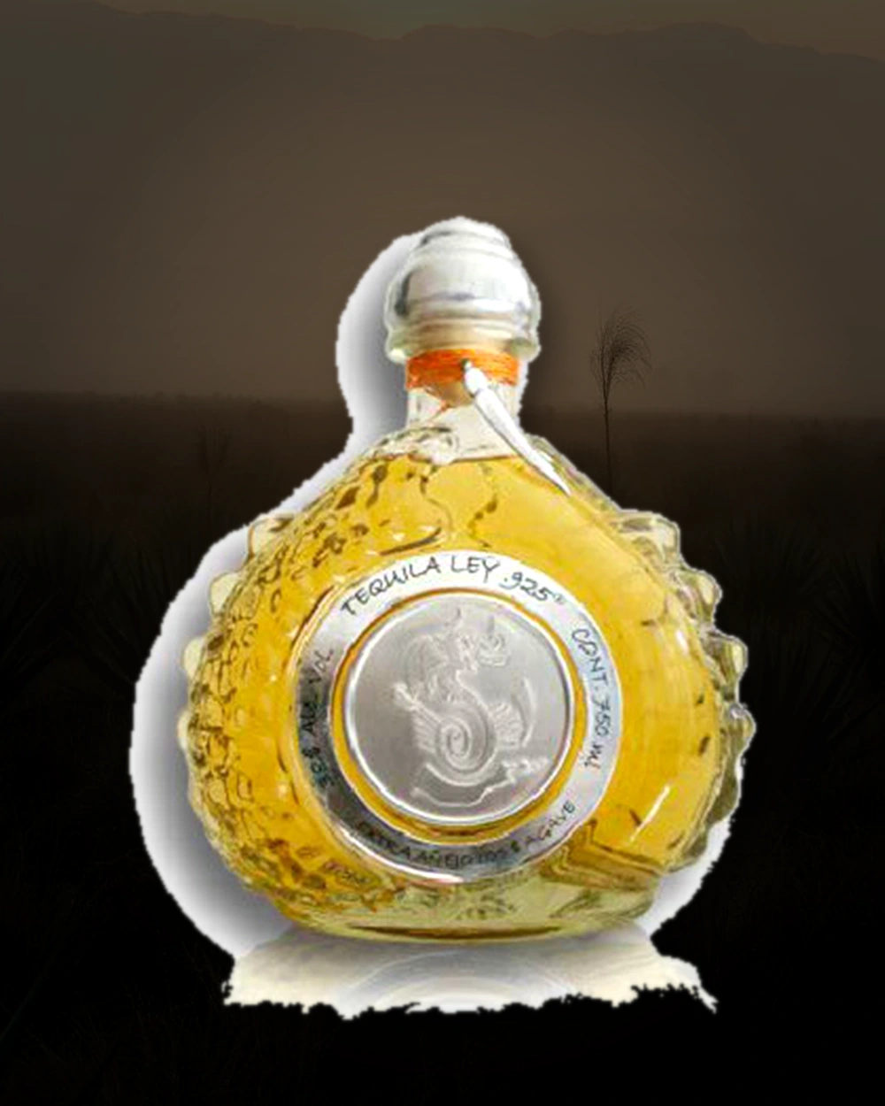 Ley .925 Añejo Tequila bottle